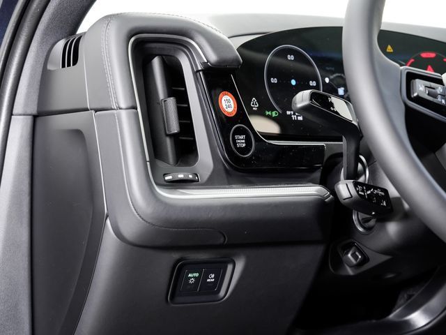 Certified 2026 Porsche Cayenne Coupe AWD/4WD image 9