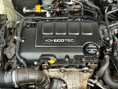 Used 2014 Chevrolet Cruze LTZ w/ Sun, Sound and Sport Package image 17