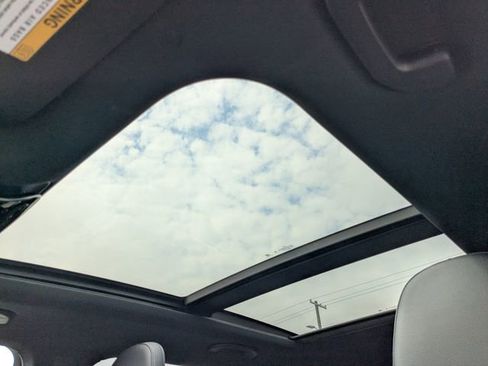 Used 2026 Mercedes-Benz GLC 300 image 23