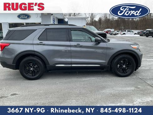 Certified 2022 Ford Explorer XLT w/ Equipment Group 202A image 2