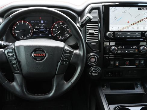 Used 2021 Nissan Titan PRO-4X w/ Pro-4x Convenience Package AWD/4WD image 15