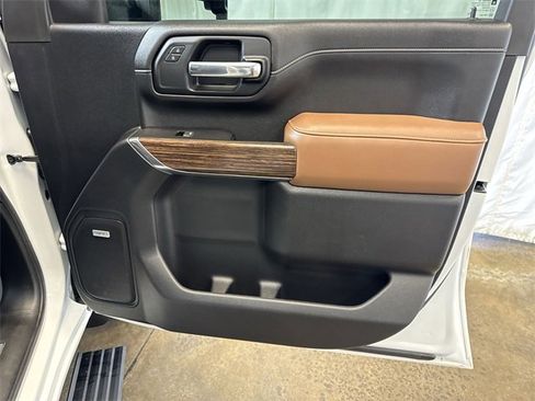 Used 2021 Chevrolet Silverado 3500 High Country w/ Z71 Off-Road Package image 28