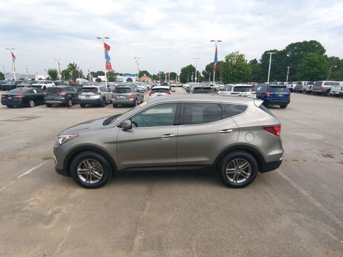Used 2018 Hyundai Santa Fe Sport FWD image 5