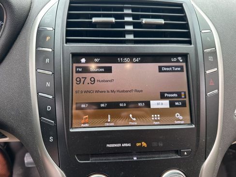 Used 2019 Lincoln MKC Premiere FWD image 23