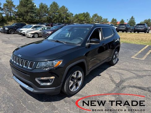 Used 2018 Jeep Compass Limited w/ Navigation Group AWD/4WD image 1