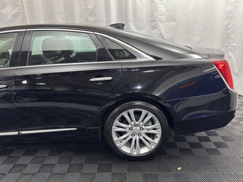 Used 2019 Cadillac XTS Luxury image 3