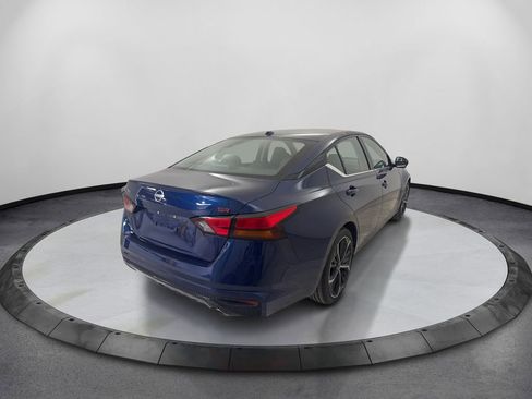 Used 2023 Nissan Altima 2.5 SR FWD image 5