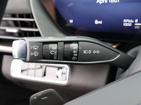 New 2025 Buick Envision Sport Touring image 27