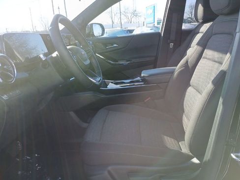 Used 2025 Chevrolet Equinox LT image 15