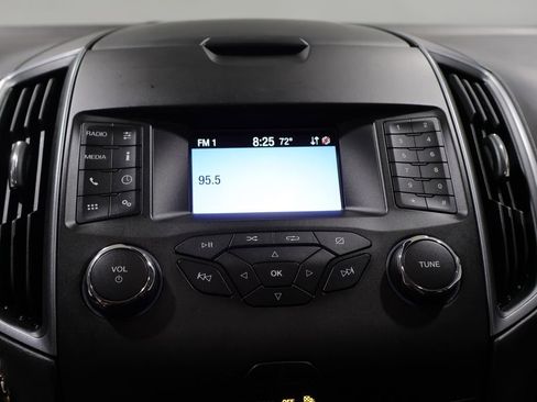 Used 2019 Ford Edge SE w/ Cargo Accessory Package AWD/4WD image 25