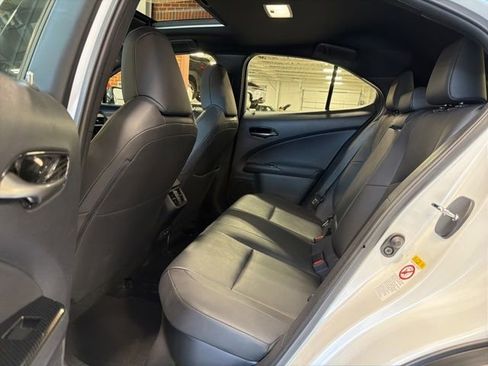 Used 2019 Lexus UX 250h w/ Premium Package AWD/4WD image 24
