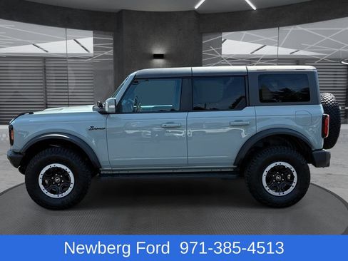 Used 2022 Ford Bronco Outer Banks w/ Sasquatch Package AWD/4WD image 8