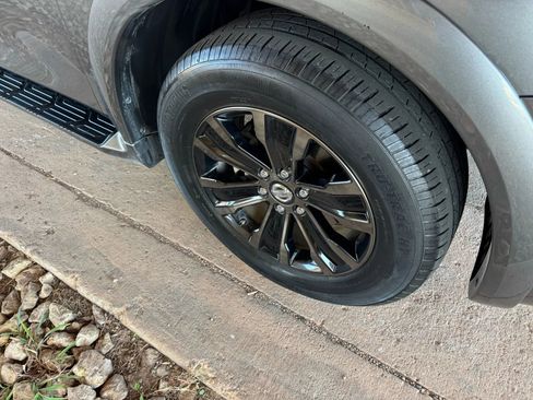 Used 2019 Nissan Armada Platinum w/ Captain's Chairs Package image 32