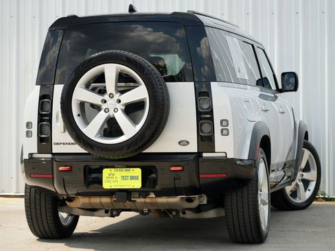 Used 2023 Land Rover Defender 110 X image 5
