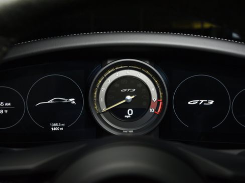 Used 2022 Porsche 911 GT3 RWD image 7