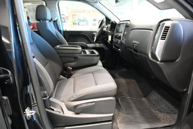 Used 2019 Chevrolet Silverado 1500 LT w/ All Star Edition AWD/4WD image 11