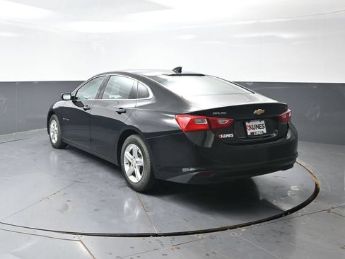Used 2024 Chevrolet Malibu LT FWD image 11