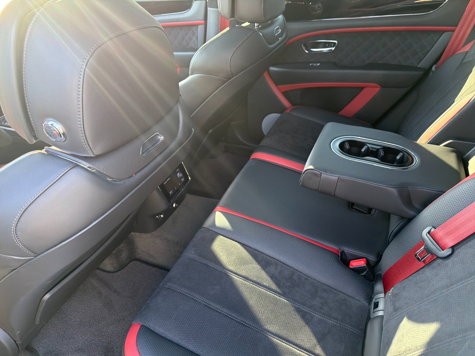 Used 2022 Bentley Bentayga Speed AWD/4WD image 9