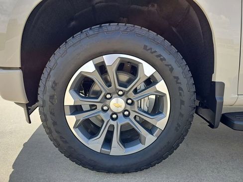 New 2026 Chevrolet Silverado 1500 High Country w/ Technology Package AWD/4WD image 34