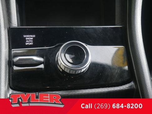 Certified 2024 Jeep Grand Cherokee L Limited w/ Luxury Tech Group II AWD/4WD image 32