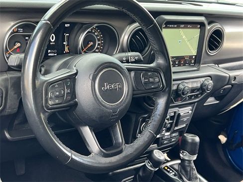 Used 2021 Jeep Gladiator Willys image 21
