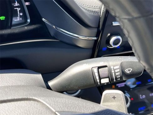 Used 2022 Hyundai Ioniq SEL image 22
