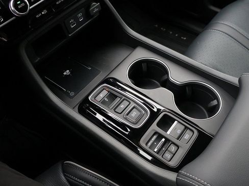 Certified 2025 Honda Pilot Elite image 26