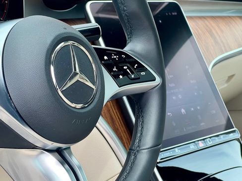 Certified 2024 Mercedes-Benz C 300 4MATIC Sedan image 35