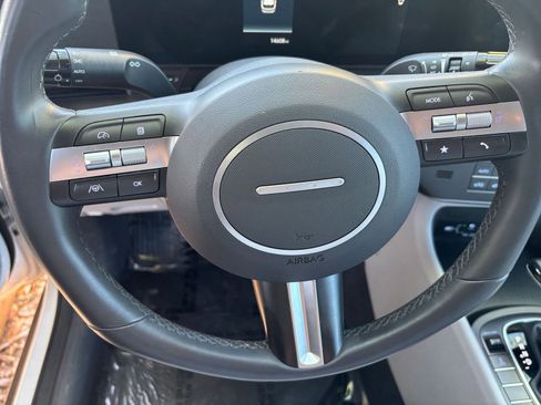 Used 2025 Hyundai Kona SEL image 26