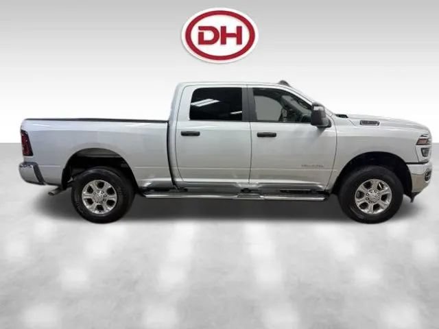 Used 2026 RAM 2500 Big Horn AWD/4WD image 2