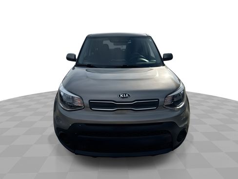 Used 2018 Kia Soul w/ Convenience Package image 3
