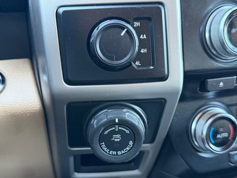 Used 2016 Ford F150 Lariat w/ Equipment Group 502A Luxury AWD/4WD image 23