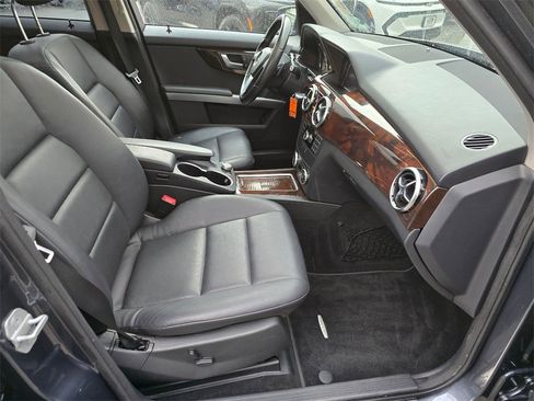 Used 2015 Mercedes-Benz GLK 350 4MATIC image 11