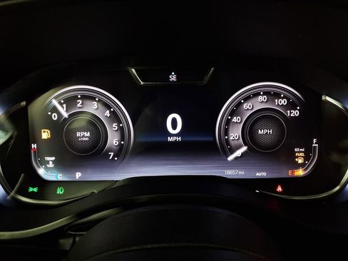 Used 2025 RAM 1500 Laramie w/ Night Edition image 17