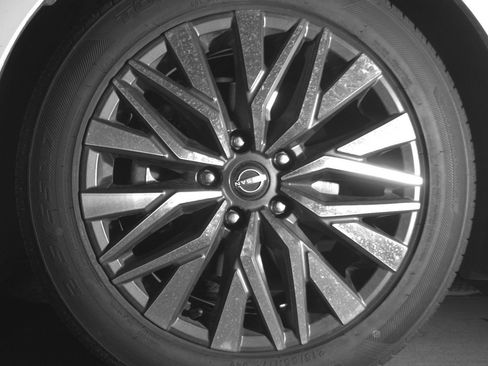 Used 2025 Nissan Altima 2.5 SV image 12