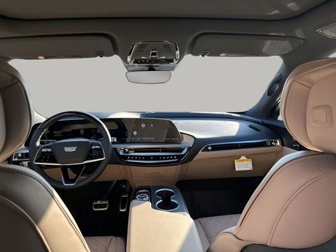 New 2026 Cadillac Lyriq Signature Luxury image 22