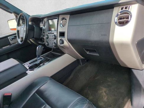 Used 2016 Ford Expedition EL Limited w/ Equipment Group 301A image 24