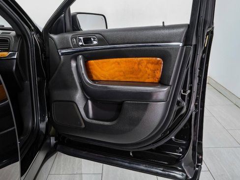 Used 2015 Lincoln MKS w/ Equipment Group 101A image 45