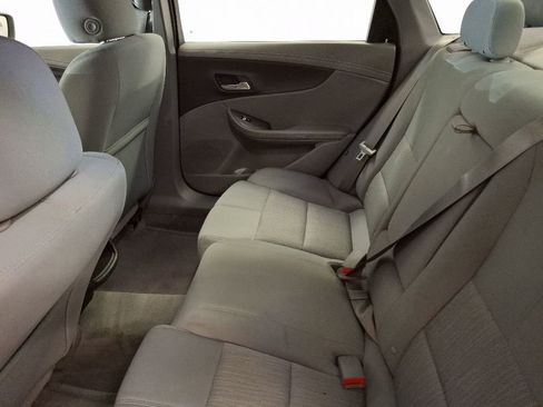 Used 2015 Chevrolet Impala LS w/ LS Convenience Package FWD image 13