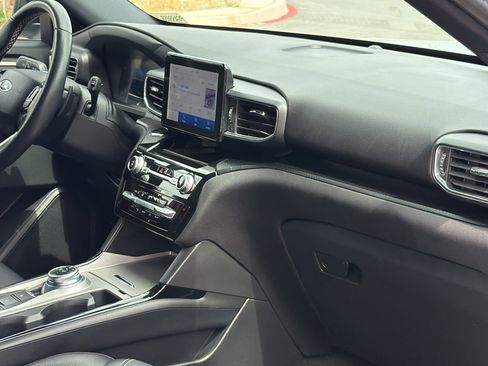 Used 2023 Ford Explorer ST AWD/4WD image 31