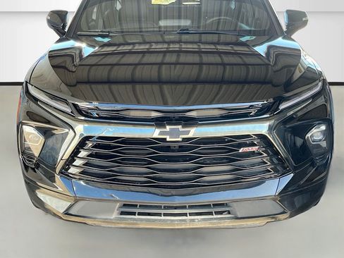 Used 2023 Chevrolet Blazer RS w/ LPO, Floor Liner Package FWD image 2