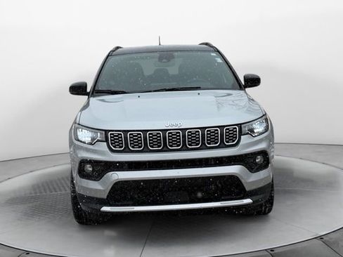 Used 2025 Jeep Compass Limited image 8