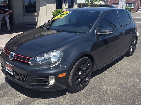 Used 2012 Volkswagen Golf 2-Door FWD image 1