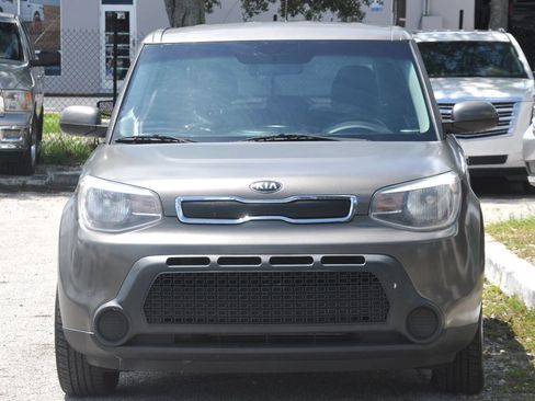 Used 2016 Kia Soul FWD image 4