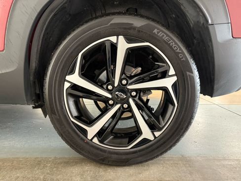 Used 2022 Chevrolet TrailBlazer RS w/ Convenience Package AWD/4WD image 8