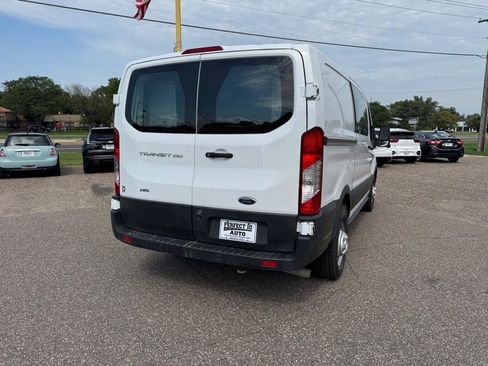 Used 2022 Ford Transit 250 Low Roof AWD image 5