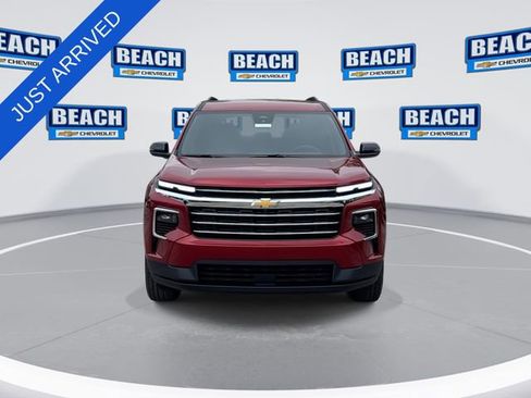 New 2026 Chevrolet Traverse LT FWD image 3