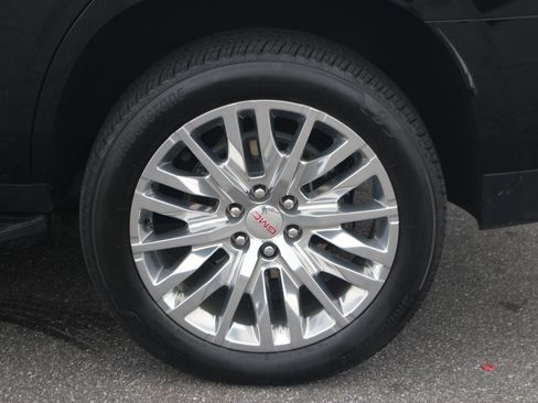 Used 2023 GMC Yukon SLT w/ SLT Premium Package image 45