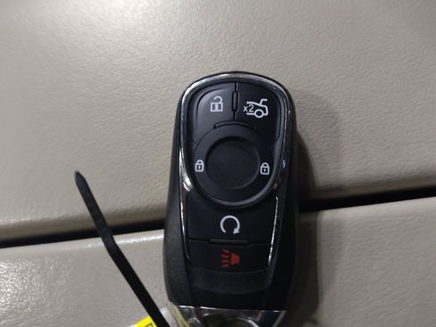 Used 2017 Buick Envision Preferred image 32