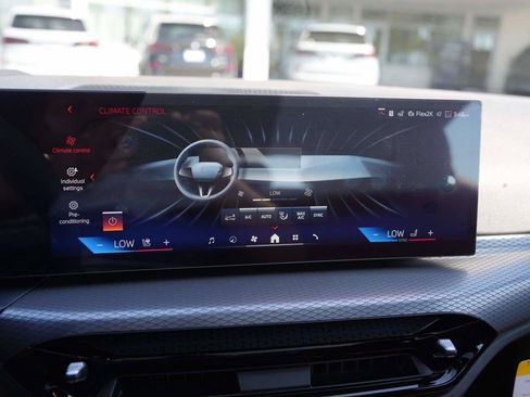 Used 2026 BMW i4 eDrive40 w/ M Sport Package RWD image 17